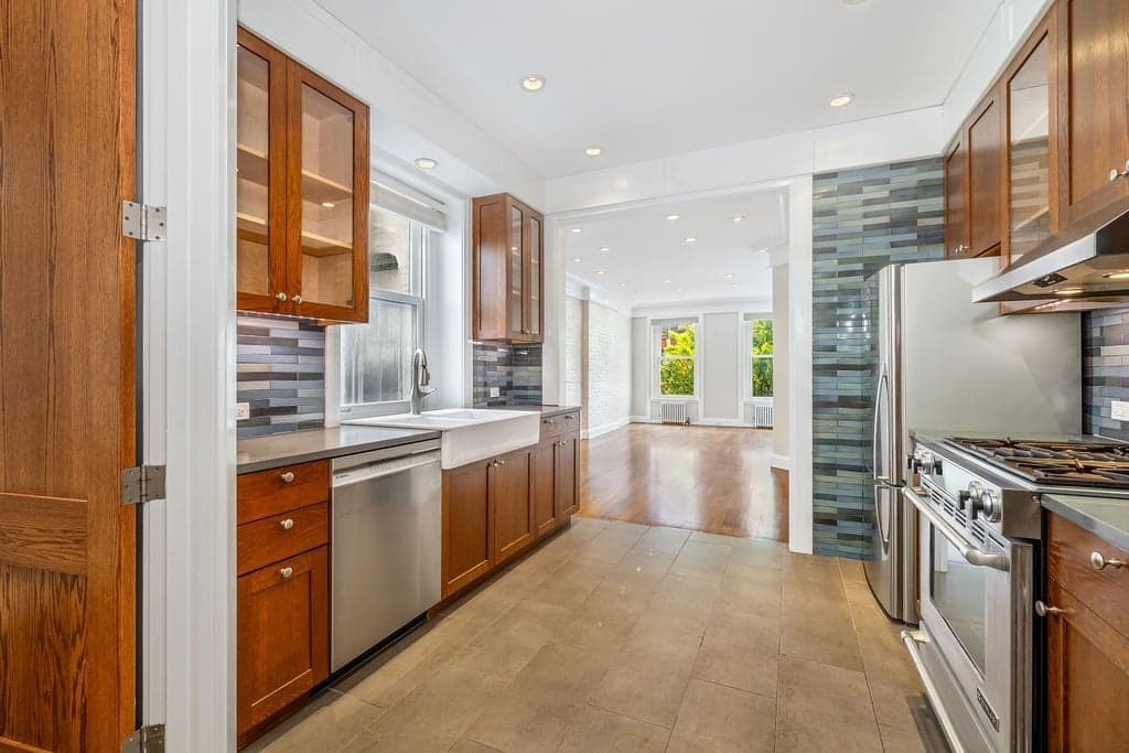 81 Perry Street #4A, Manhattan, NY 10014