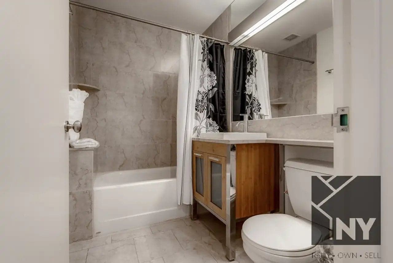 126 Pearl Street #21F, Manhattan, NY 10005 1