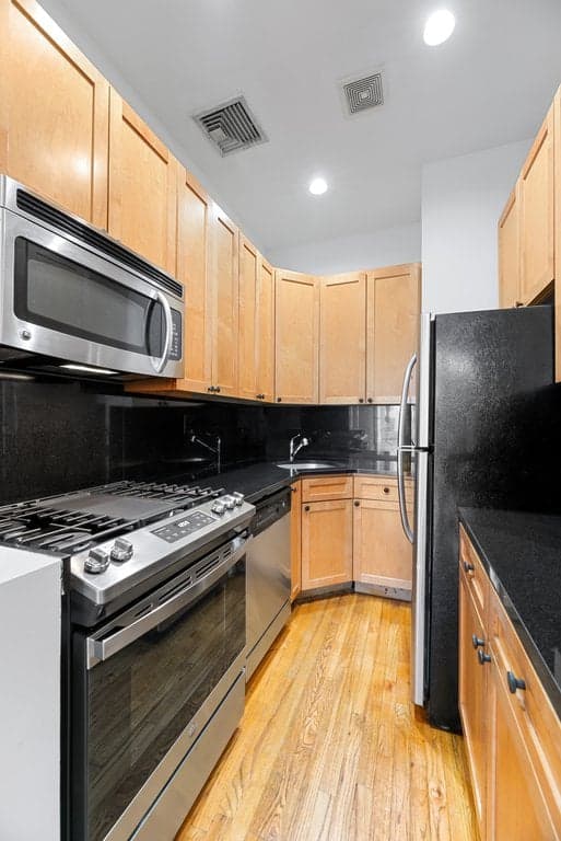 124 East   27 Street #2A, Manhattan, NY 10016 - Image 1