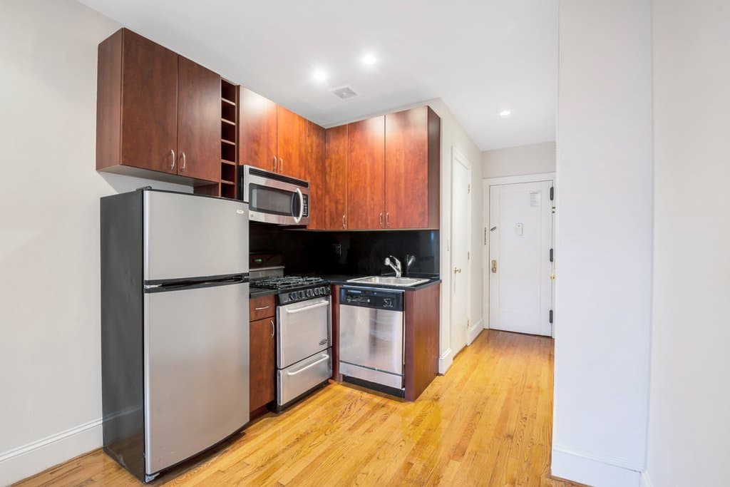 124 East   27 Street #4C, Manhattan, NY 10016 1