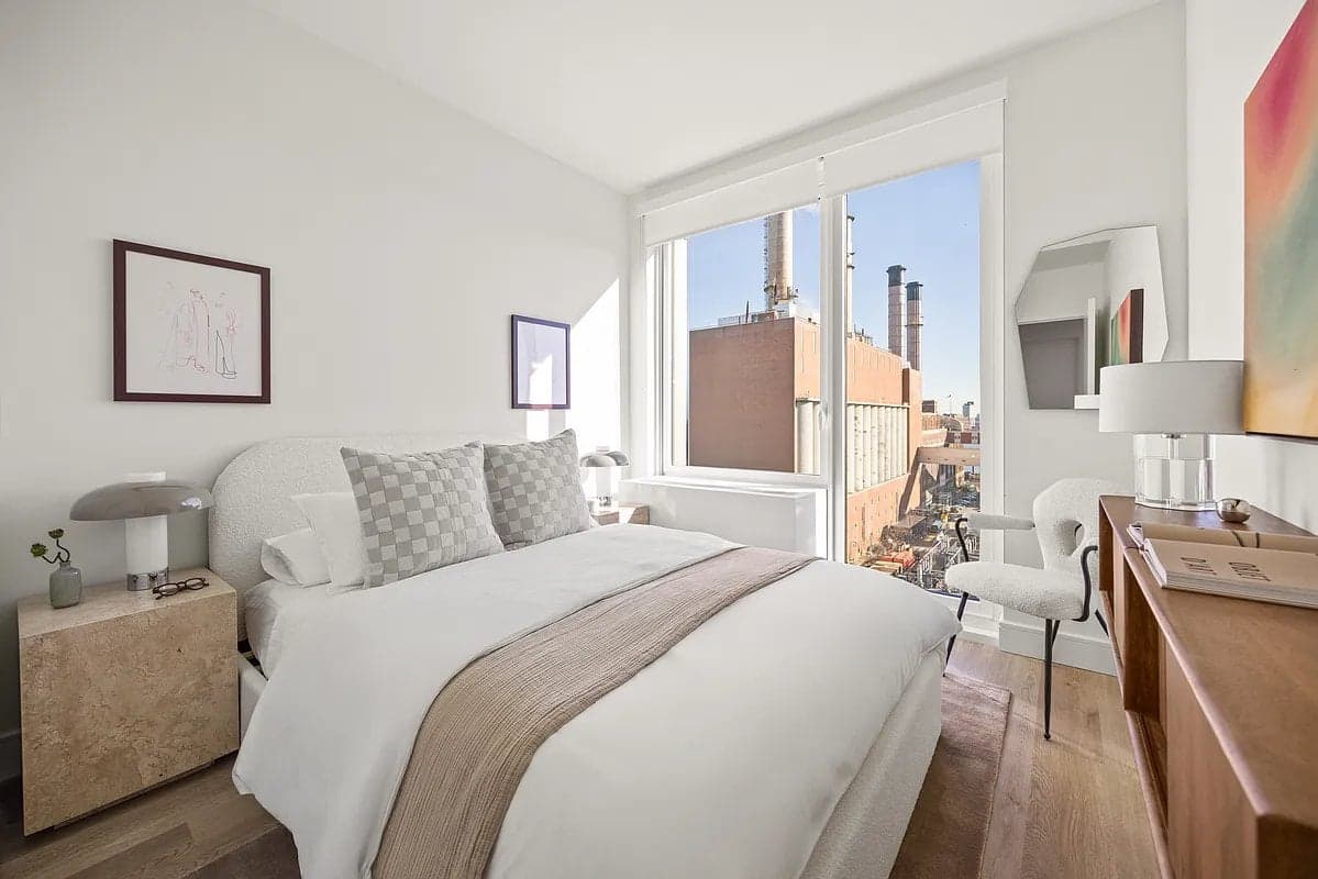 644 East 14 Street #1205, Manhattan, NY 10009 1