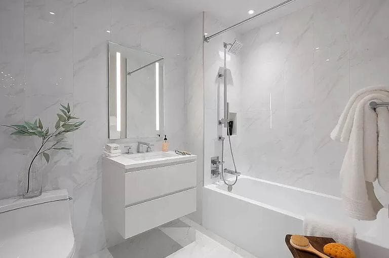 251 East    2 Street #4c, Manhattan, NY 10009 1