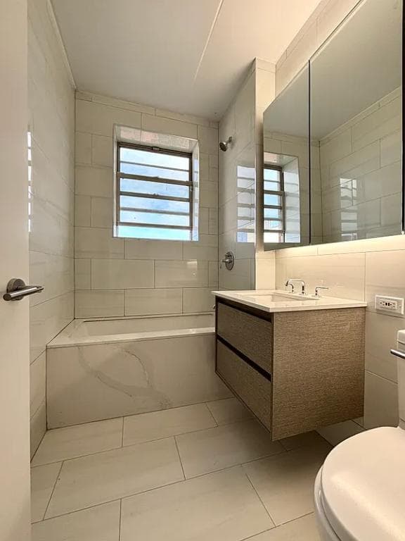 280 East 2 Street #212, Manhattan, NY 10009 1