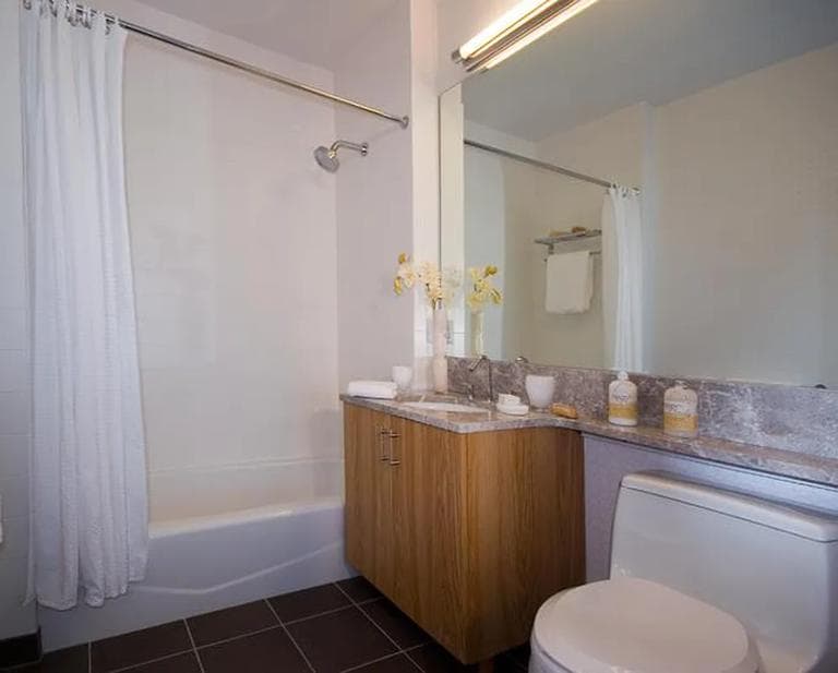 188 Ludlow Street #19B, Manhattan, NY 10002 1