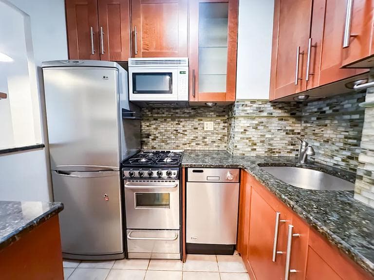 301 East 22 Street #3HI, Manhattan, NY 10010 1