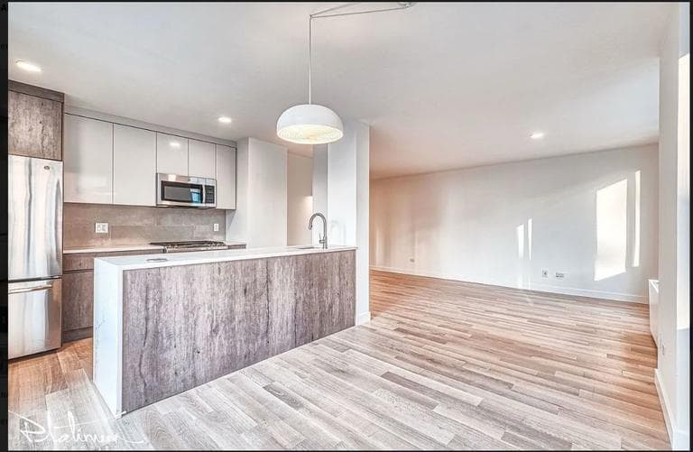 2 South End Avenue #5P, Manhattan, NY 10280 1