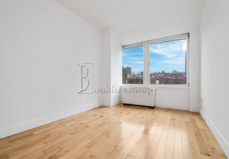 200 Water Street Apartments by Rockrose 200 Water St #3209, Manhattan, NY 10038 1