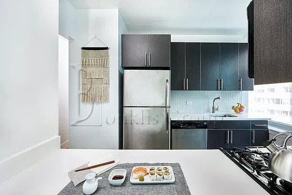 200 Water Street Apartments by Rockrose 200 Water St #2313, Manhattan, NY 10038 1