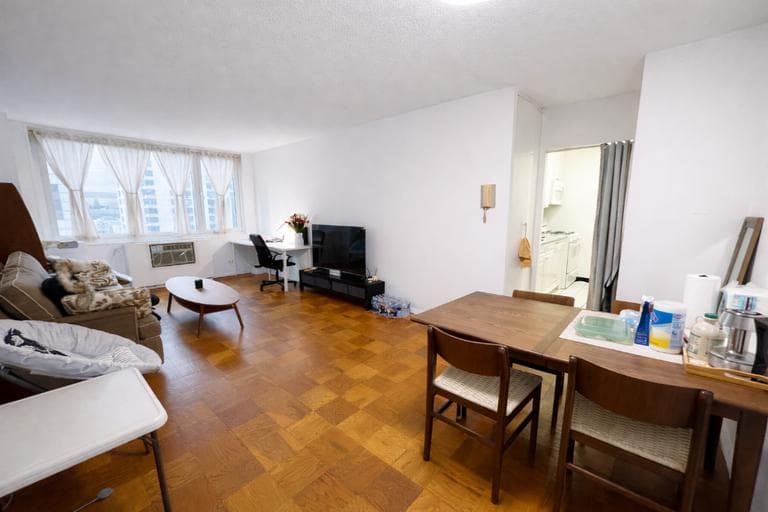 230 West   55 Street #17C, Manhattan, NY 10019 1