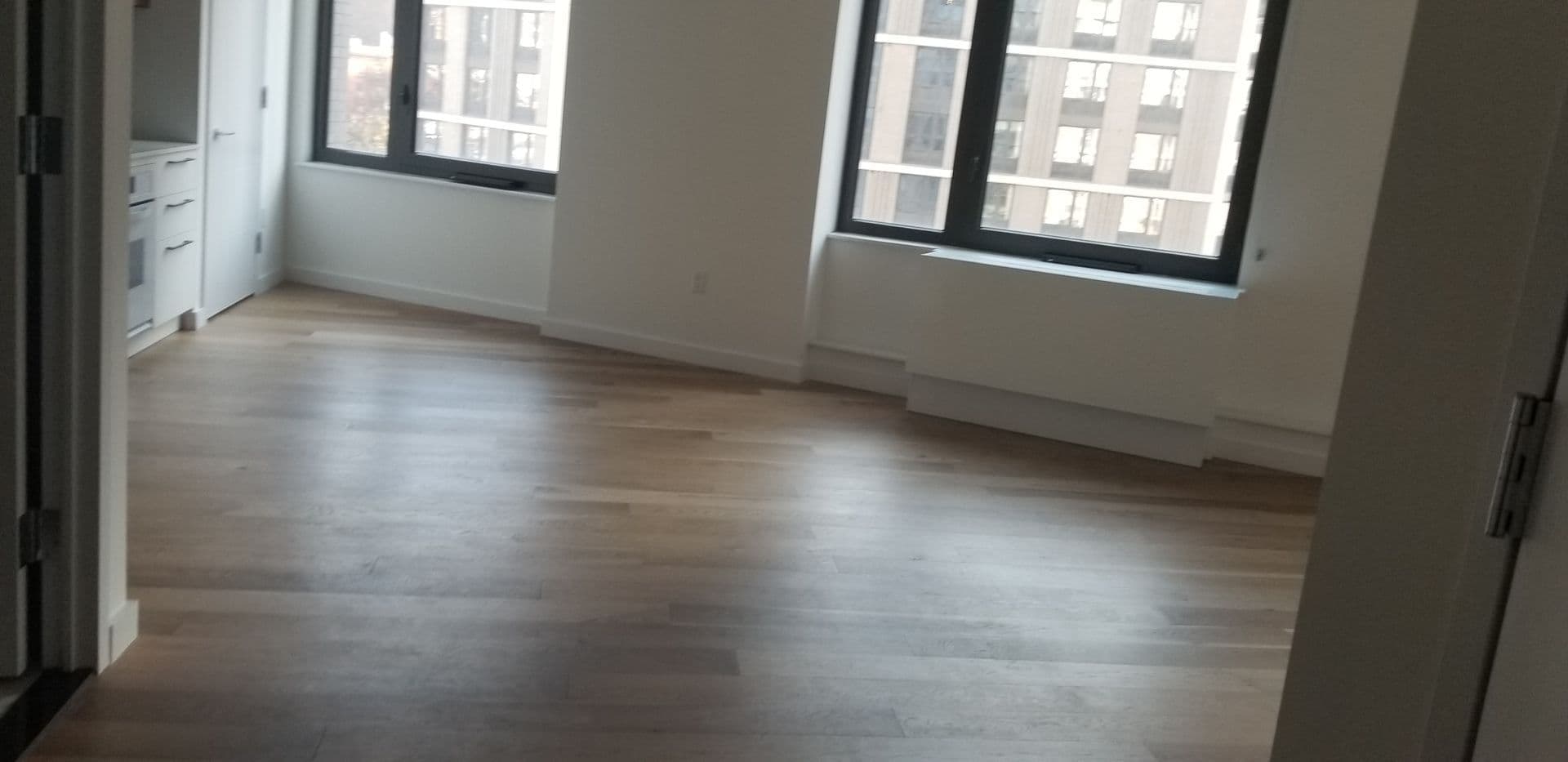 445 West 35 Street #2-M, Manhattan, NY 10018