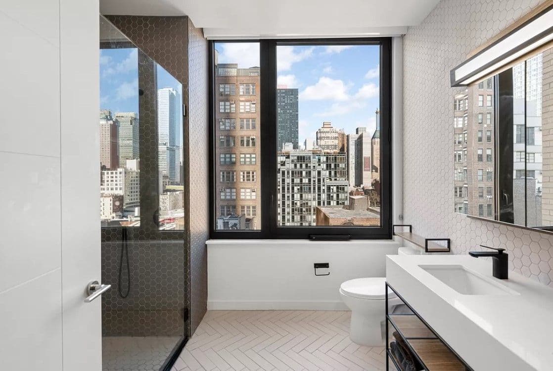 445 West 35 Street #PHM, Manhattan, NY 10018