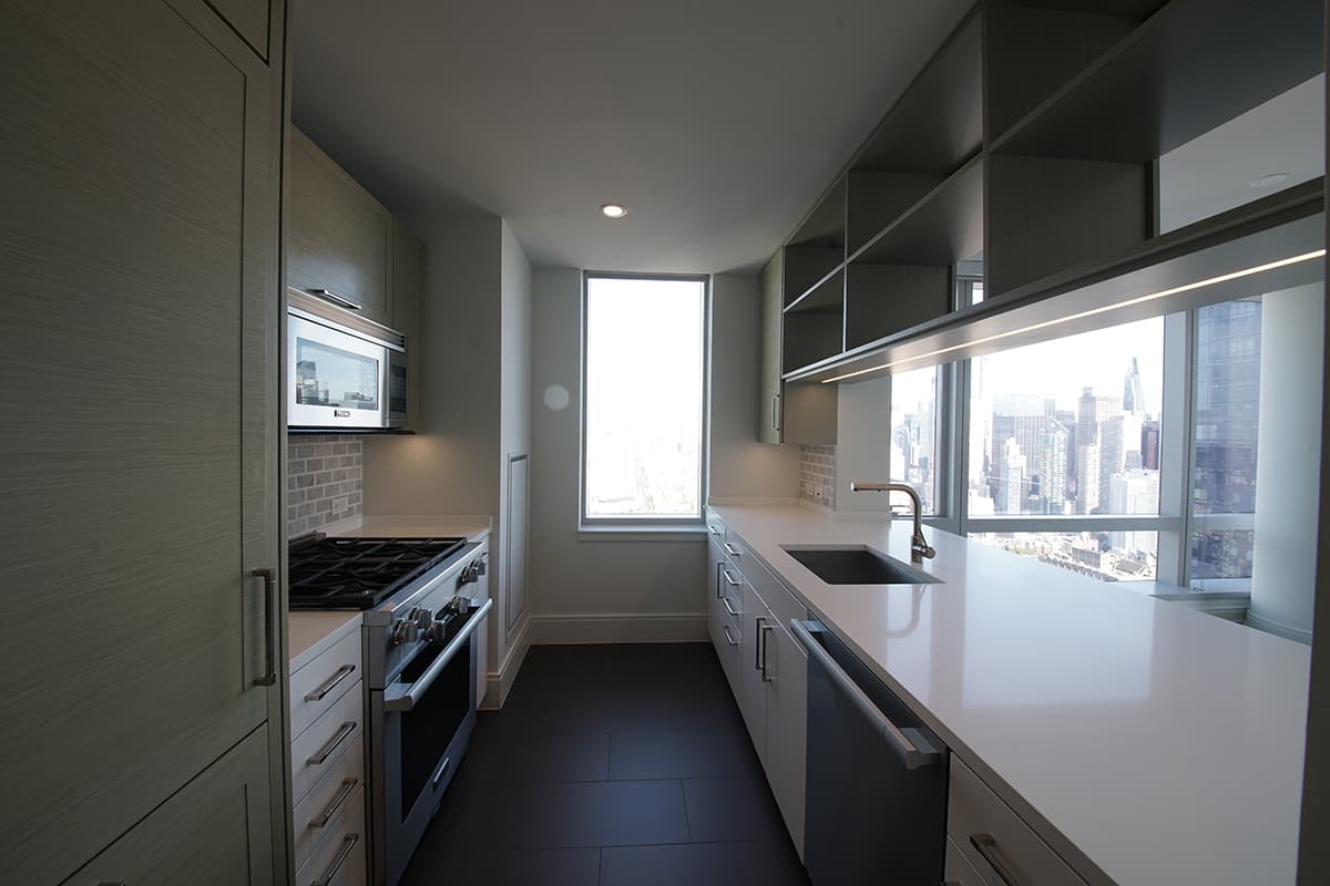 555 10 Avenue #47O, Manhattan, NY 10018 1