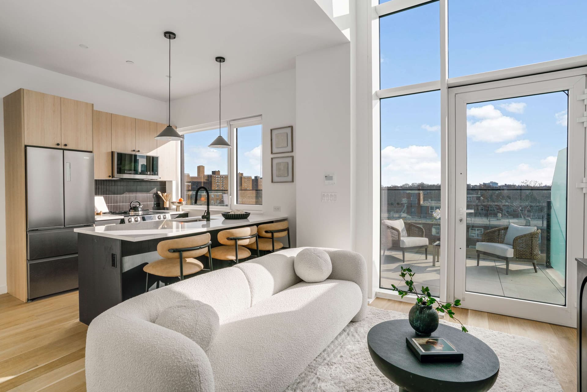 11-34 35 Avenue #912, Queens, NY 11106 1