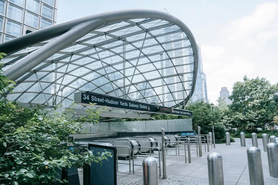 Moving to Hudson Yards? Here's what renters should know — Types of buildings and housing stock