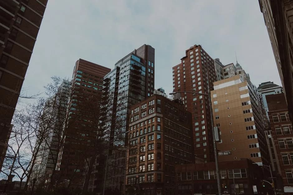A complete renter's guide to Nolita — Types of buildings and housing stock