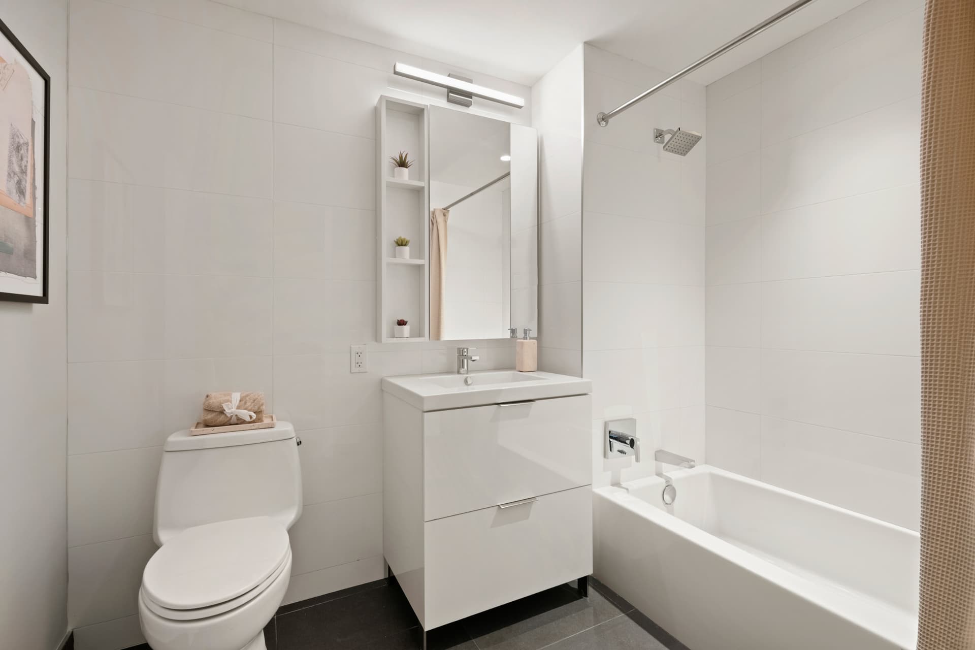 166-20 90 Avenue #236P, Queens, NY 11432 1