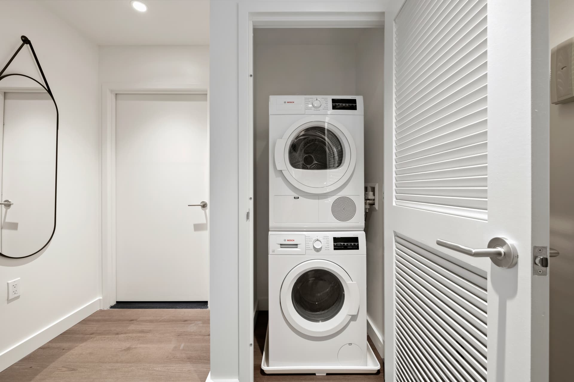 166-20 90 Avenue #1426, Queens, NY 11432 1