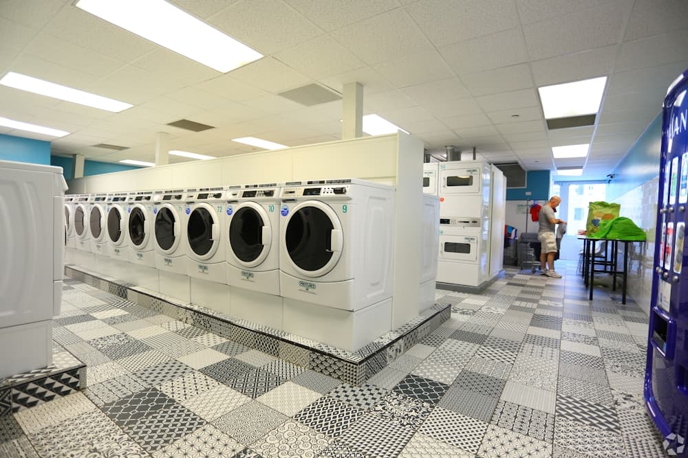 200 Water Street Apartments by Rockrose 200 Water St #1204, Manhattan, NY 10038 1