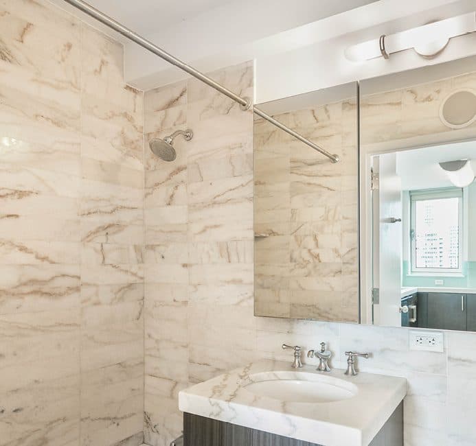 Townsend 350 West 37 Street #20F, Manhattan, NY 10018 1