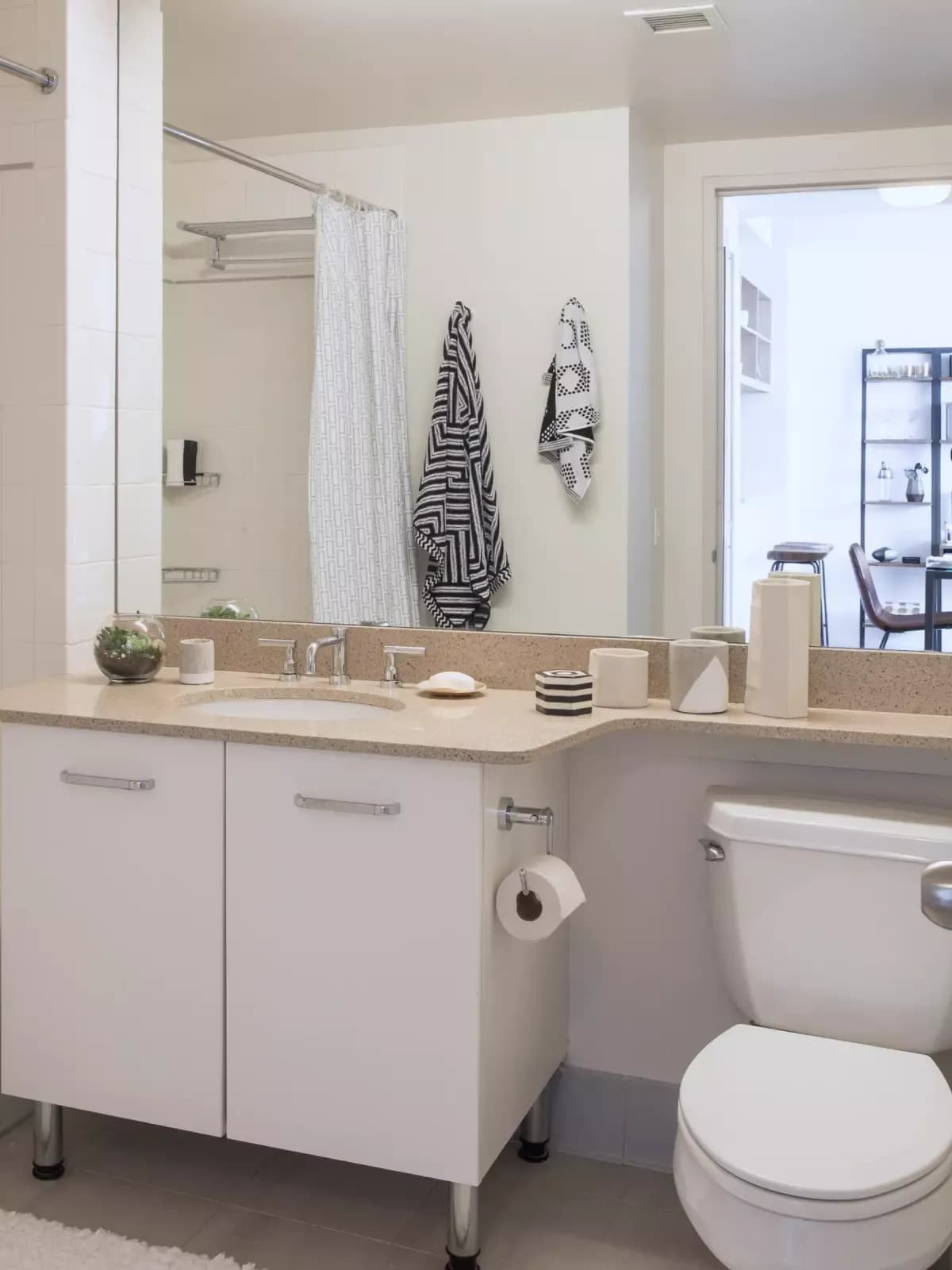 601 West 57 Street #24N, Manhattan, NY 10019 1