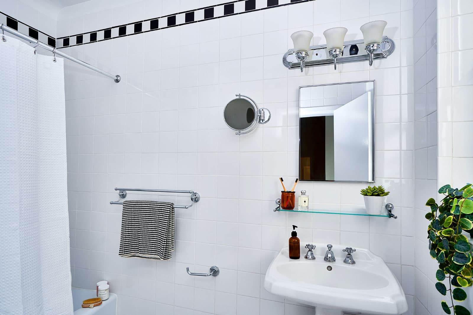 50 West   34 Street #19B02, Manhattan, NY 10001 1