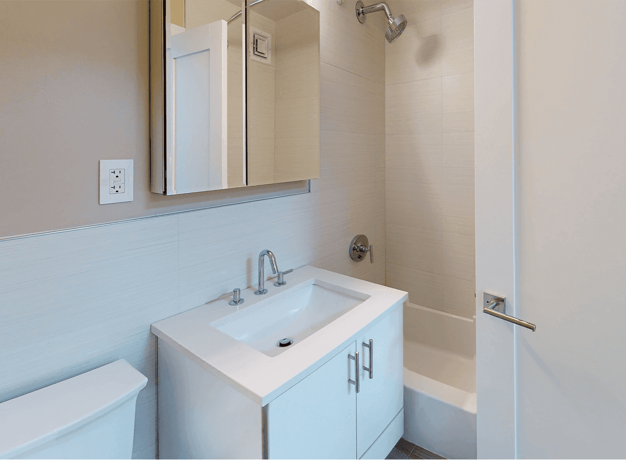 310 Greenwich Street #15K, Manhattan, NY 10013 1