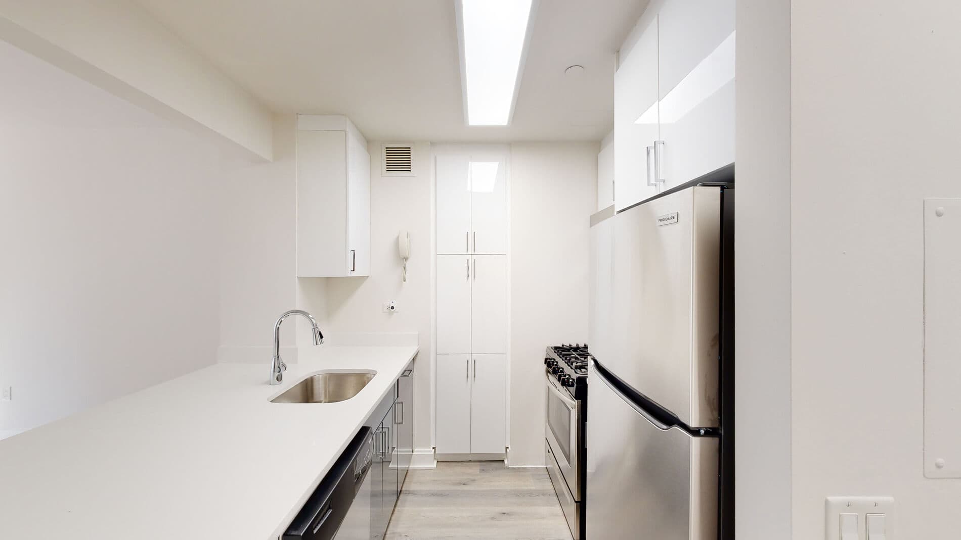 10 Hanover Square #17S, New York, NY 10005 1