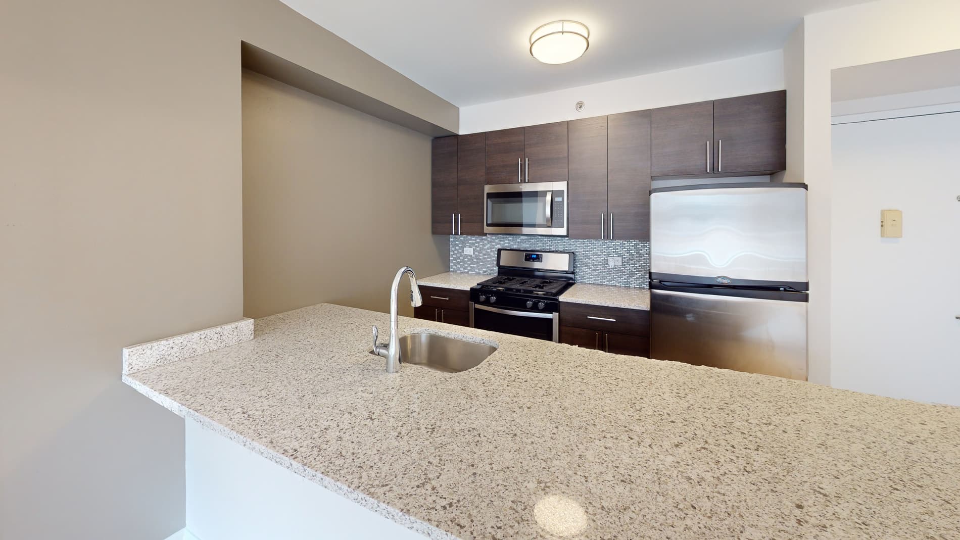 120 West 21 Street #906, Manhattan, NY 10011 1