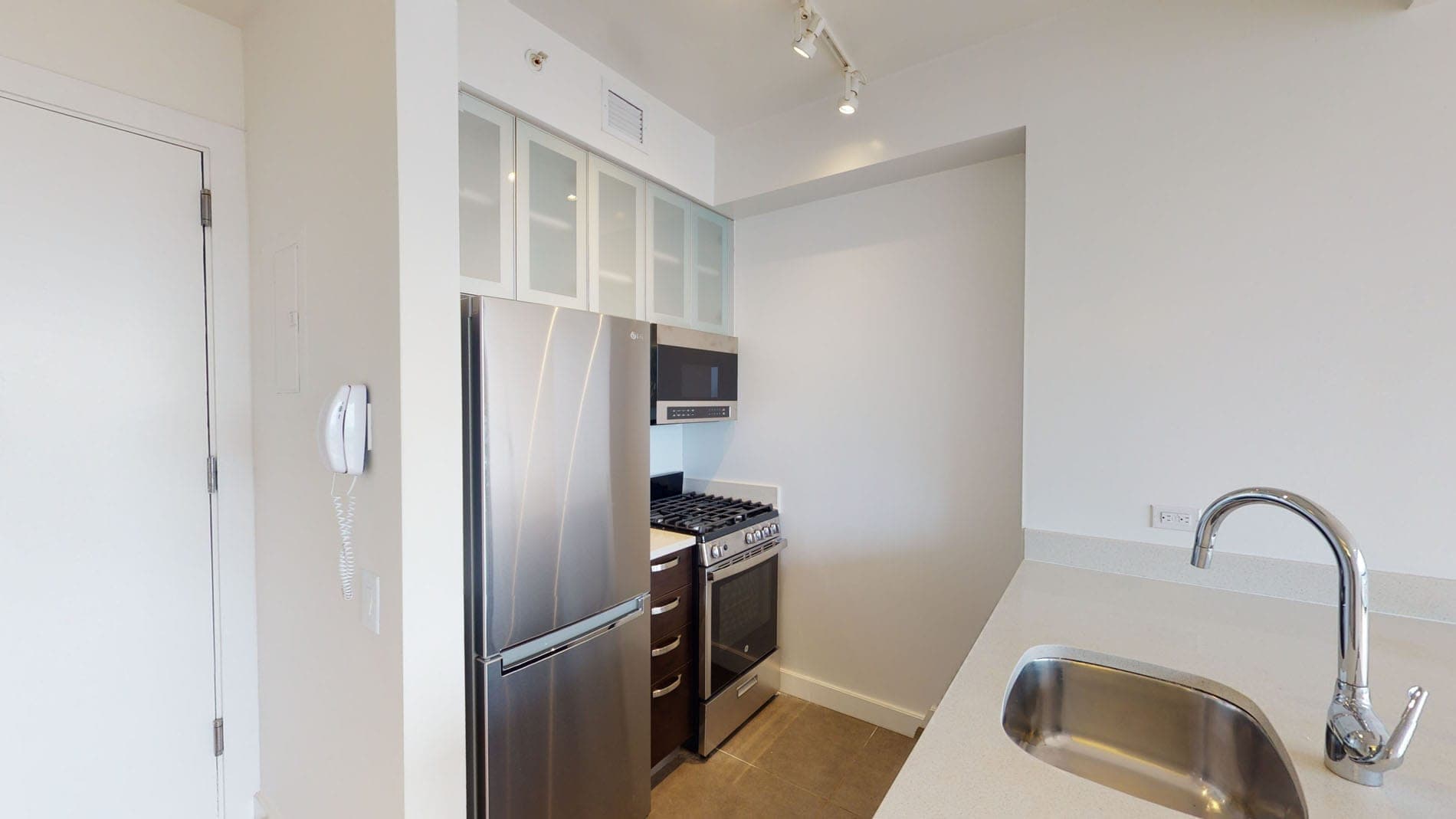 808 Columbus Avenue #21K, Manhattan, NY 10025 1