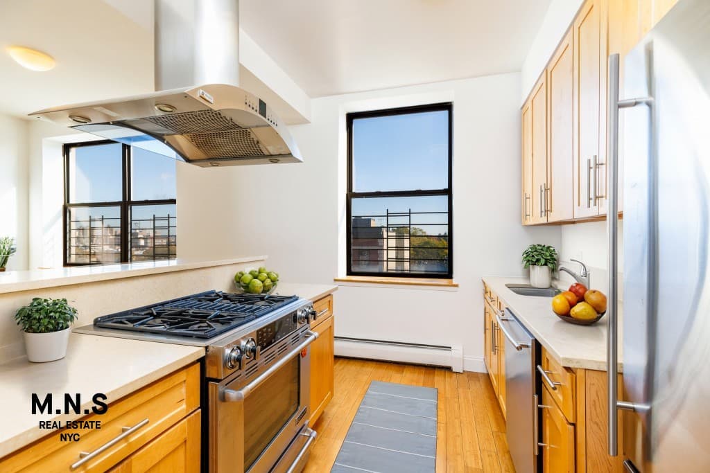 375 Myrtle Ave #5A, Brooklyn, NY 11205 1