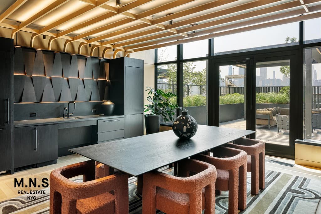 23-15 44 Rd #63D, Queens, NY 11101 1