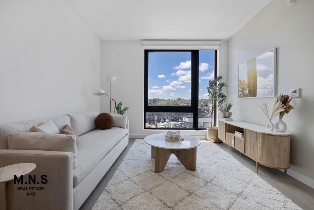 72-01 Queens Boulevard #208, Queens, NY 11377