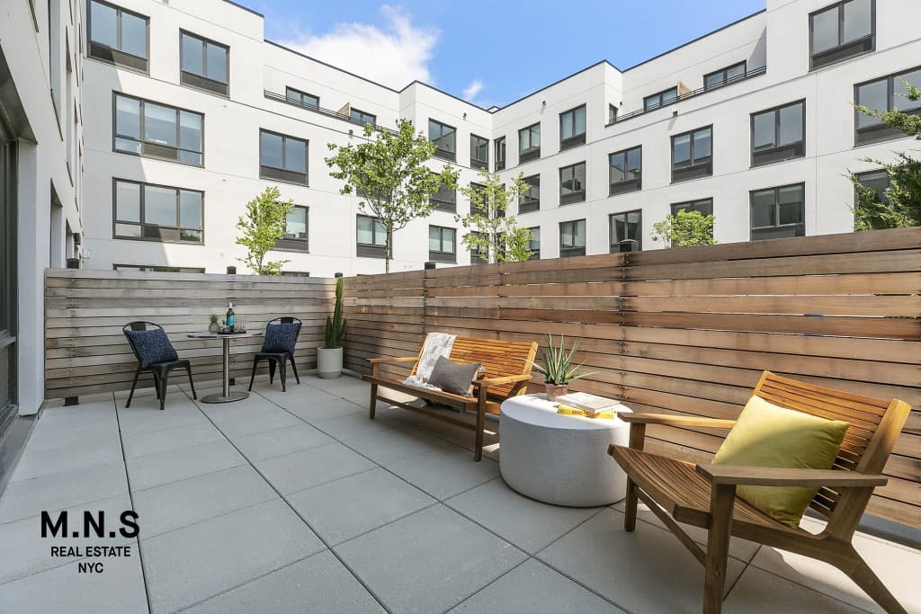176 Woodward Avenue #419, Queens, NY 11385 1
