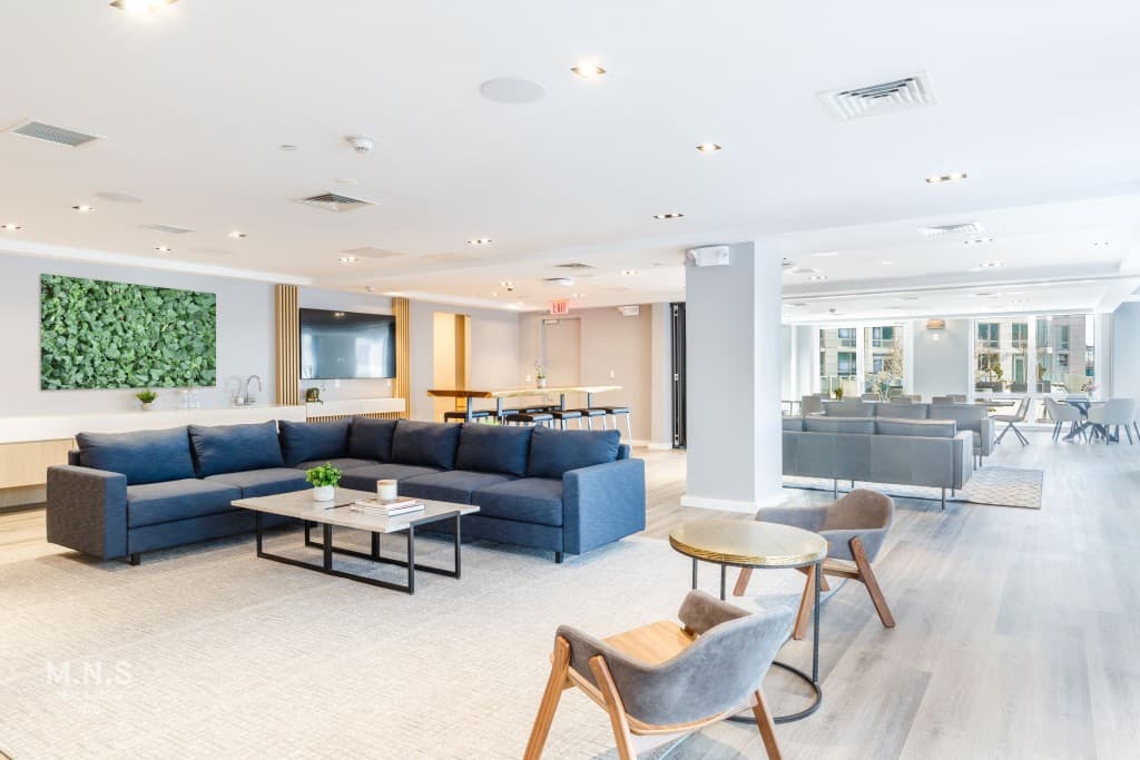 22-44 Jackson Ave #4801, Queens, NY 11101