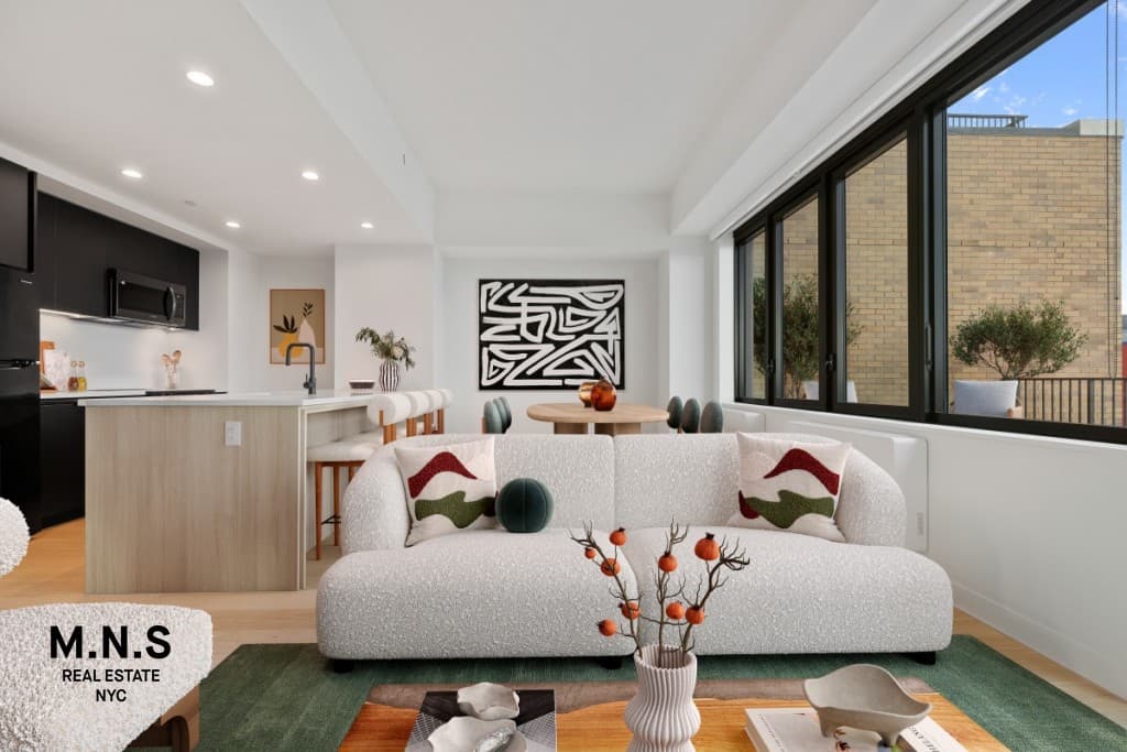 11 Ocean Pkwy #PH106, Brooklyn, NY 11218 1