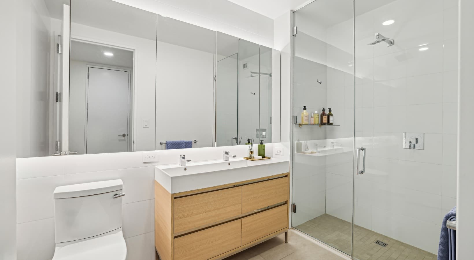 20 Broad Street #2504, Manhattan, NY 10005 1