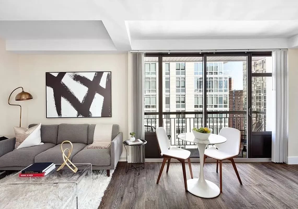 354 E 91 St #1702, Manhattan, NY 10128 1