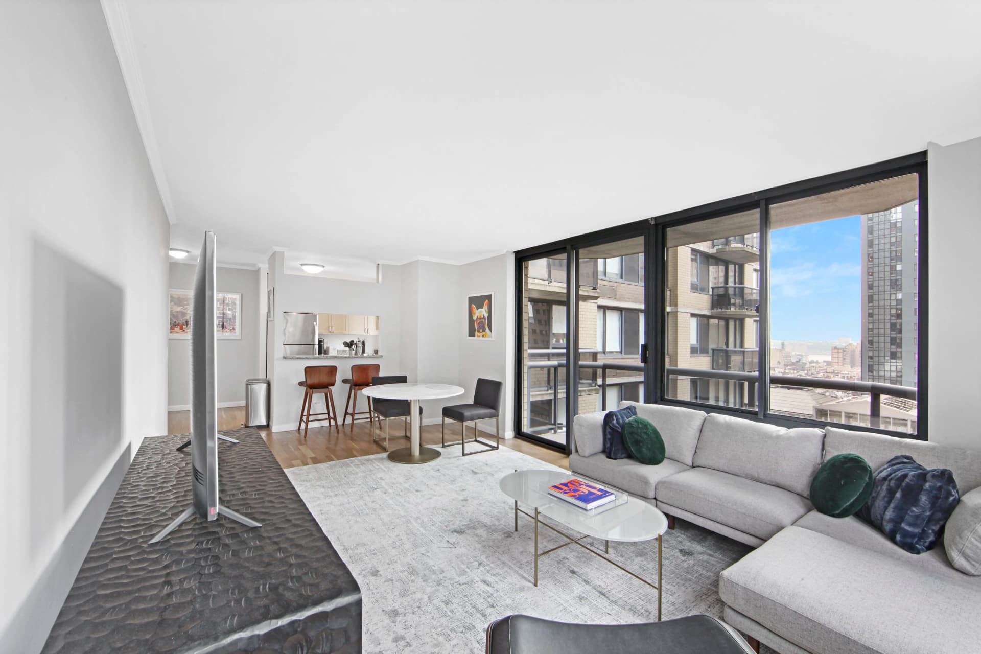 The Ritz Plaza 235 West 48 Street #019P, Manhattan, NY 10019 1