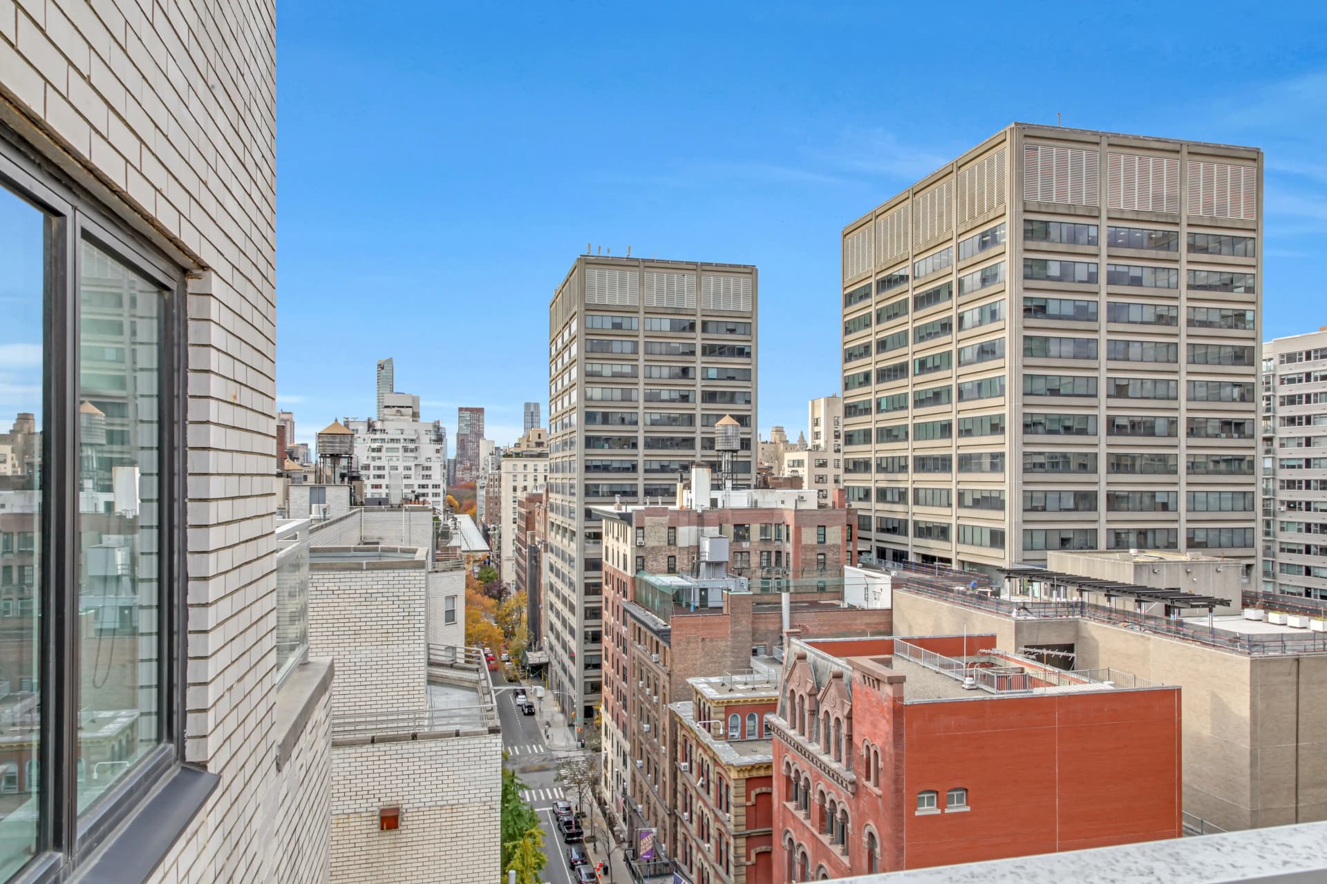 165 East 66 Street #15F, Manhattan, NY 10065 1