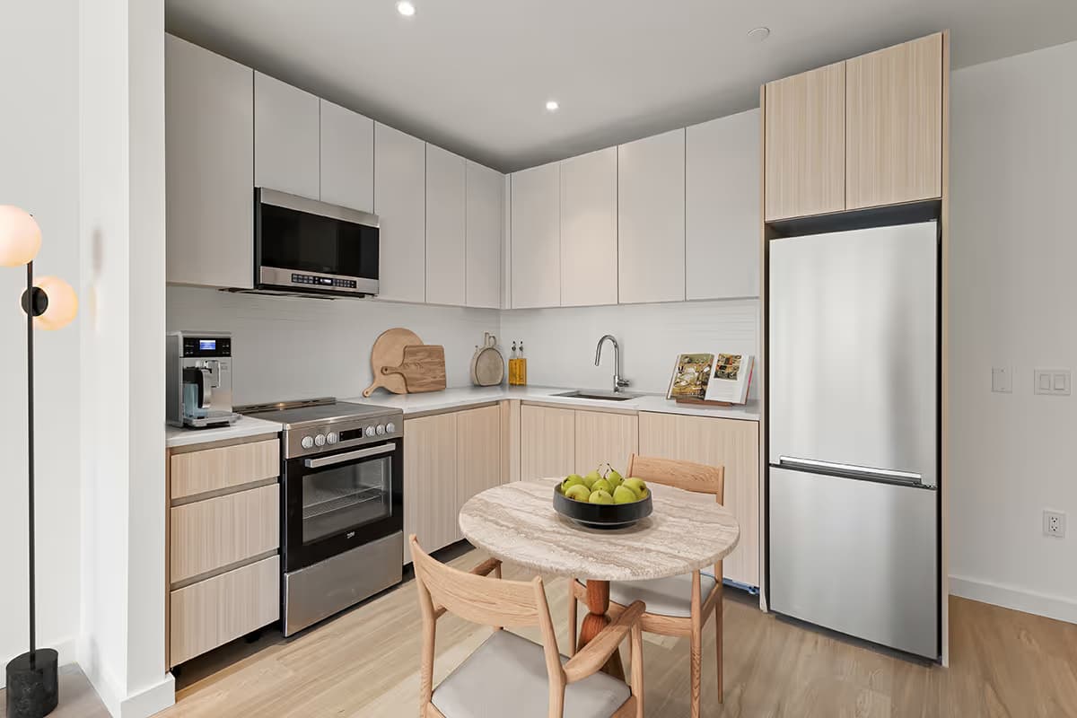 170 West 225 Street #417, Manhattan, NY 10463 1