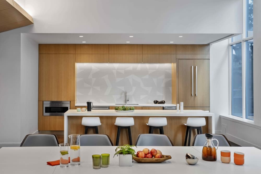 10 Halletts Point #PH1, Queens, NY 11102 1