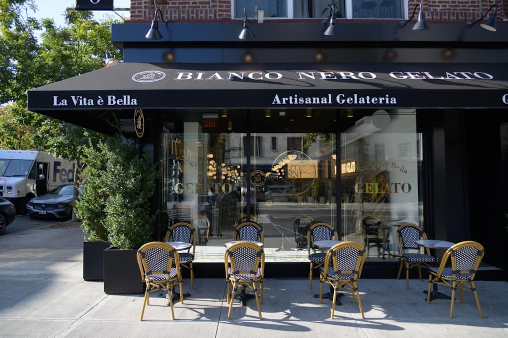 20 Halletts Point #708, Queens, NY 11102 1