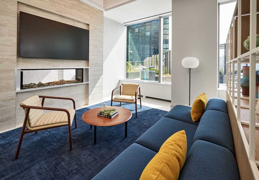 10 Halletts Point #PH14, Queens, NY 11102 1