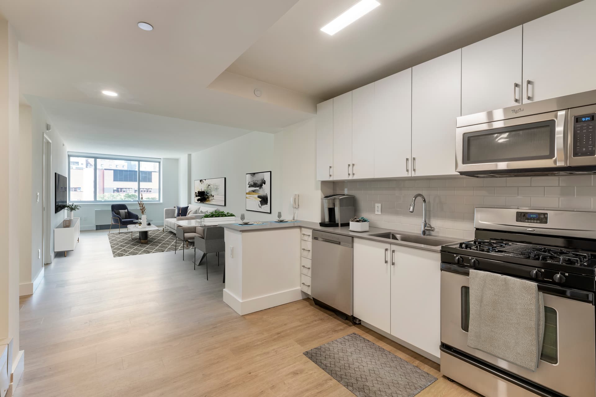 515 West 52 Street #009D, Manhattan, NY 10019
