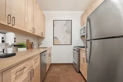 21 West Street #14F, Manhattan, NY 10006