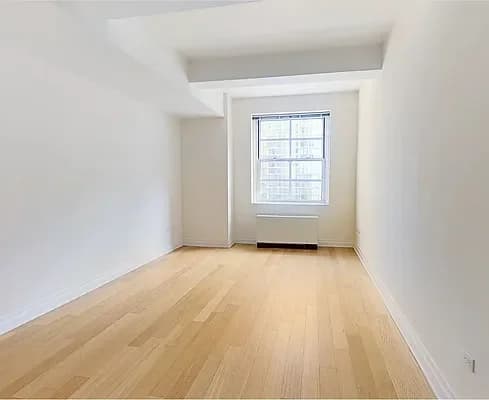 21 West Street #16H, Manhattan, NY 10006 apartment_living_room 1