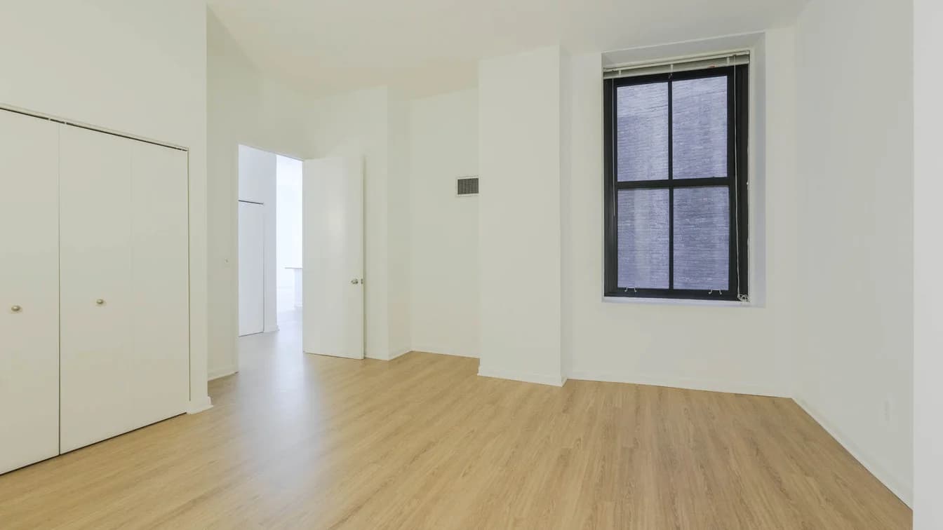 71 Broadway Apartments 71 Broadway #013L, Manhattan, NY 10006 apartment_bedroom_room 1