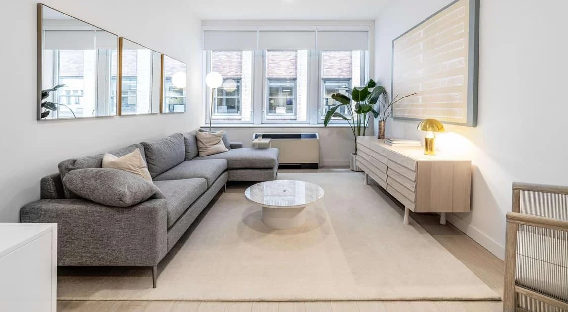 20 Broad Street #0714, Manhattan, NY 10005 apartment_living_room 1