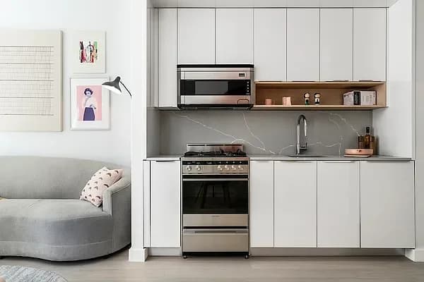 20 Broad Street #2106, Manhattan, NY 10005 apartment_kitchen 1