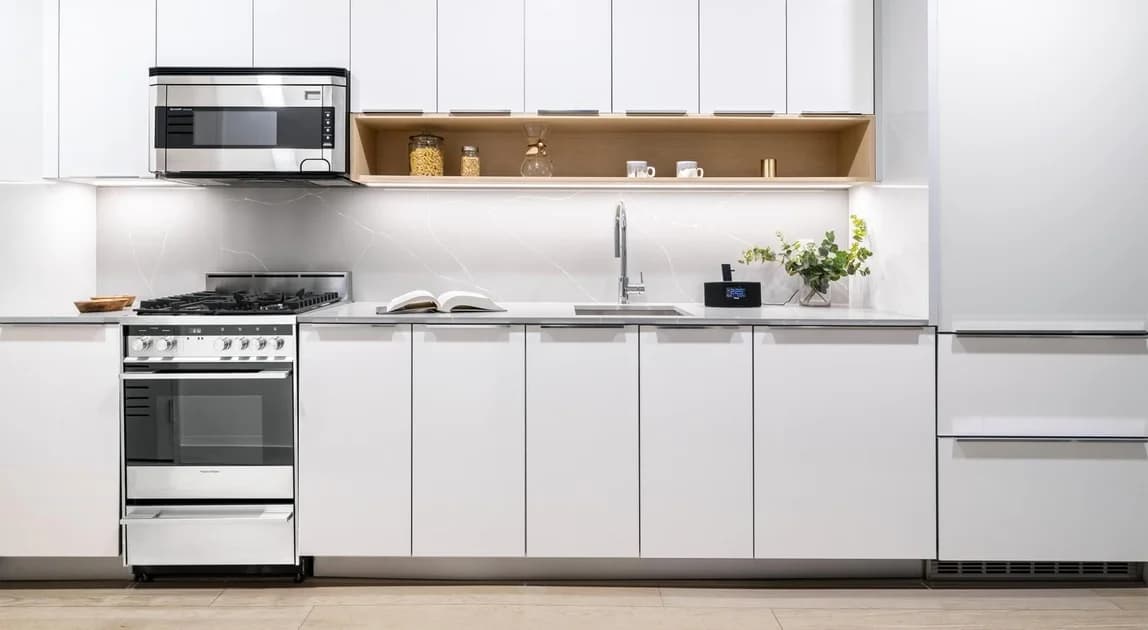 20 Broad Street #2217, Manhattan, NY 10005 apartment_kitchen 1